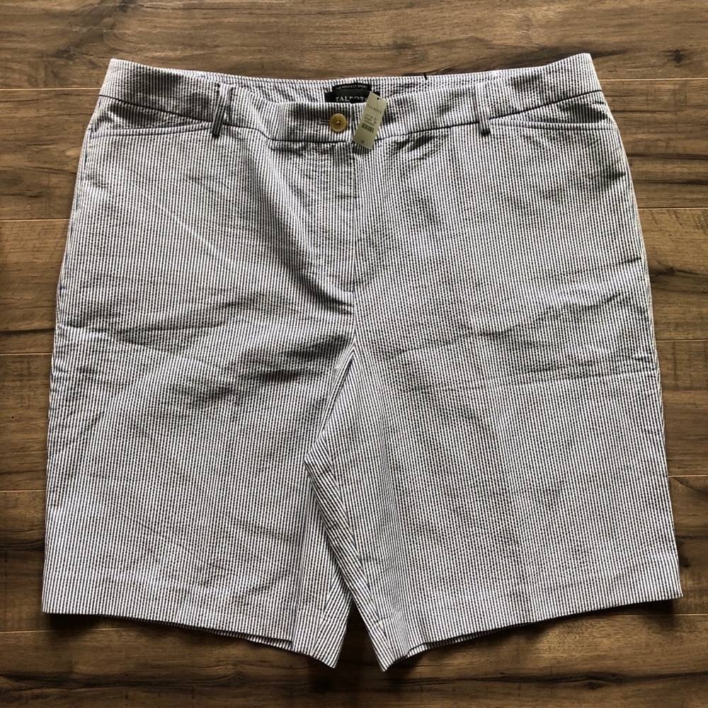 🆕 Talbots Blue Striped Seersucker Bermuda Shorts